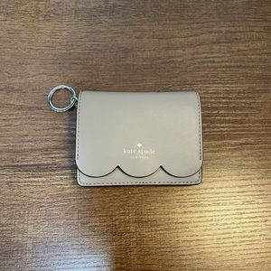 Scallop Kate Spade wallet